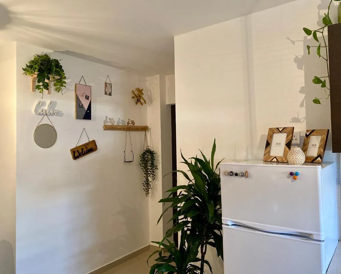 Fat Cow Apartment 102 Livadhia