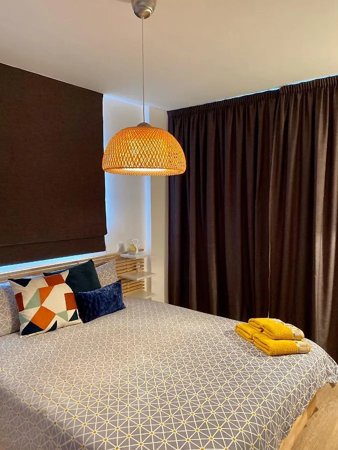 Fat Cow Apartment 102 Livadhia