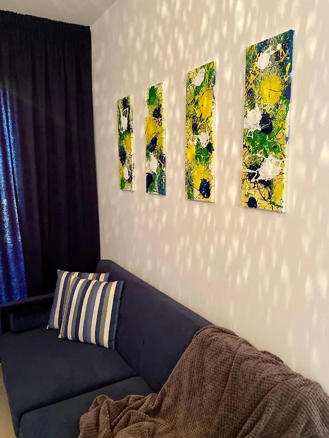 Fat Cow Apartment 102 Livadhia
